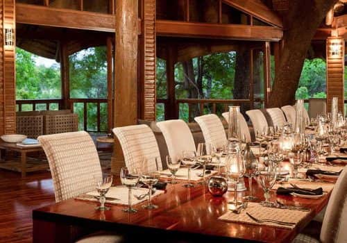 08-safari-lodge-dining