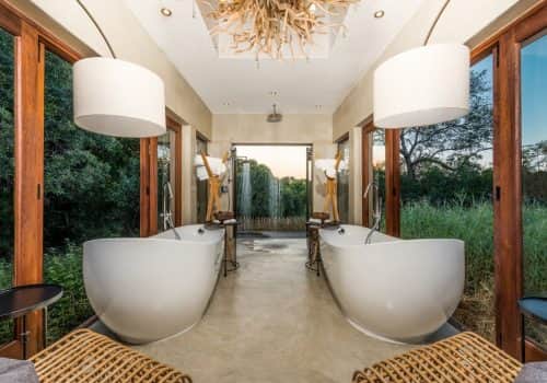 Bush_Lodge_-_Luxury_Villa_Bathroom_3