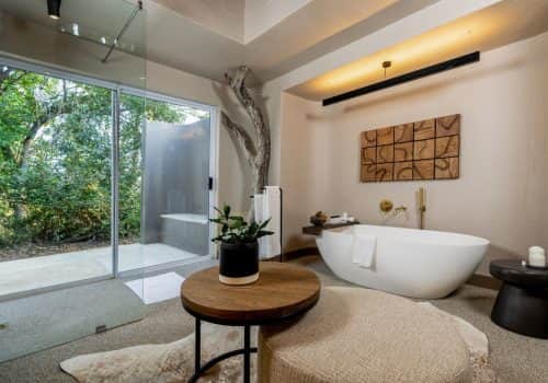 Bush_Lodge_Suite_Bathroom_3