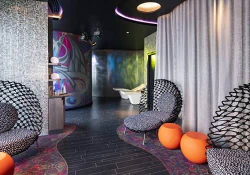 Dubai Luxushotels - W Dubai - Luxusreisen 12