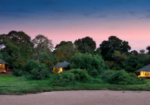 Exterior-view-of-andBeyond-Ngala-Tented-Camp-_1_