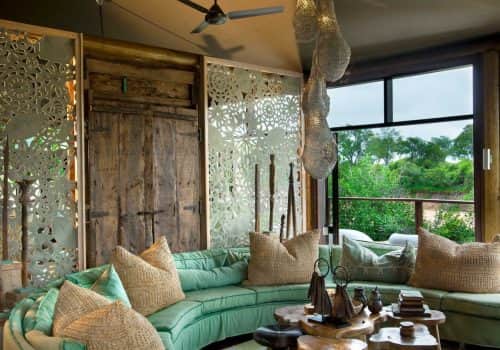 Guest-Area-at-andBeyond-Ngala-Tented-Camp-_1_