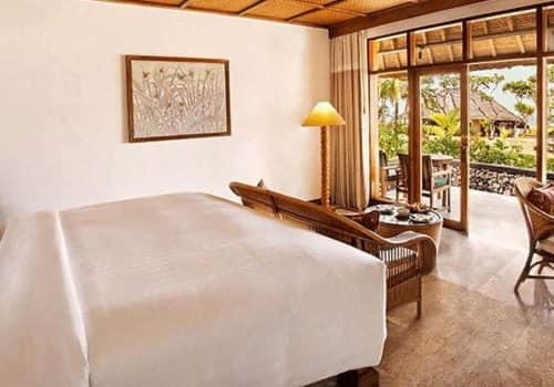 Lanai Partial Ocean View bedroom