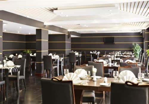 Oman Hotels - Ramada by Wyndham Qurum Beach - Oman Rundreise (1)