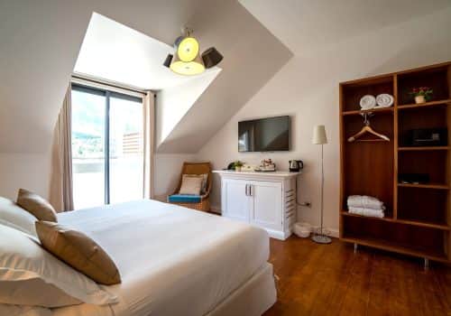 Tsilaosa Deluxe Room (1)